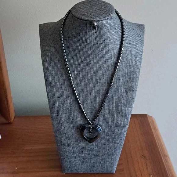Fashion Accessories | Hematite | Non-magnetic | Lobster Claw clasp closure - Picture 1 of 5